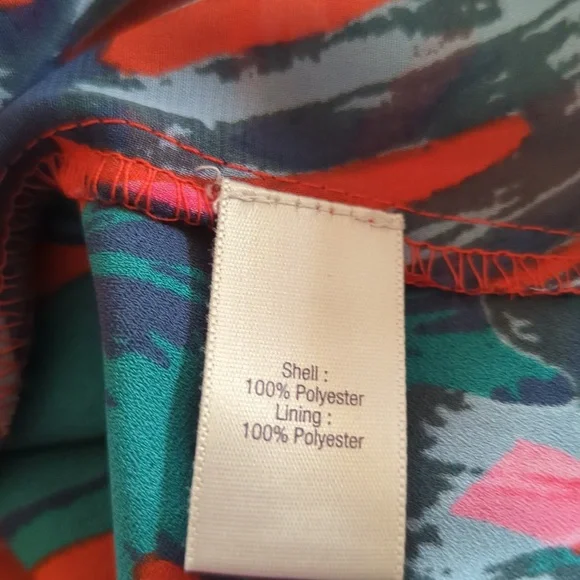 Jennifer Lopez sheer flowy blouse - Picture 4 of 5